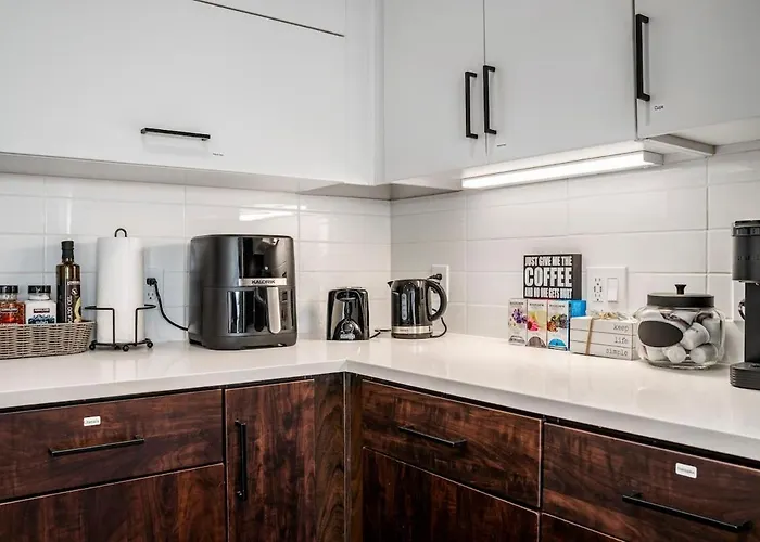 Apartment Escape To Trendy & In Vogue 2 Bedroom Town